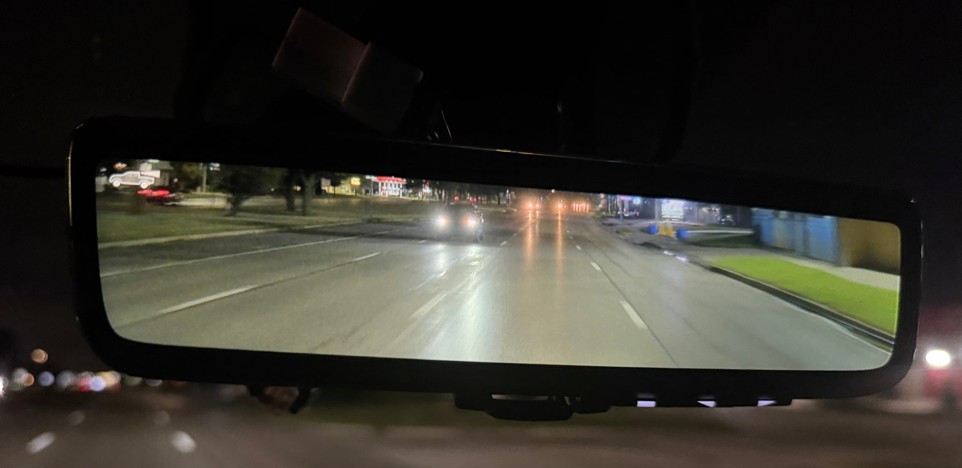 RAM 1500 OEM Rear Digital Mirror